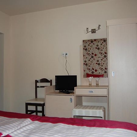 Rozovata Kashta Hotell Kjustendil Exteriör bild